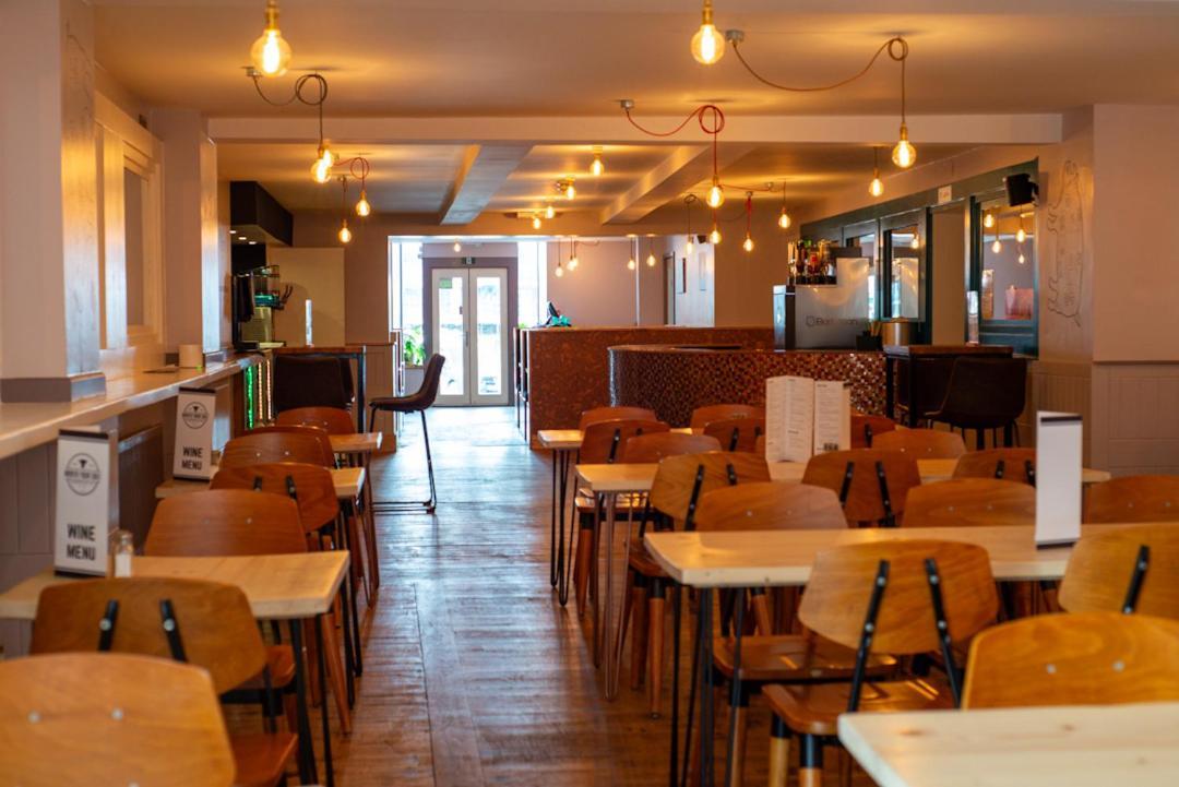 Hampton Hotel & Restaurant Llandrindod Wells Exteriér fotografie